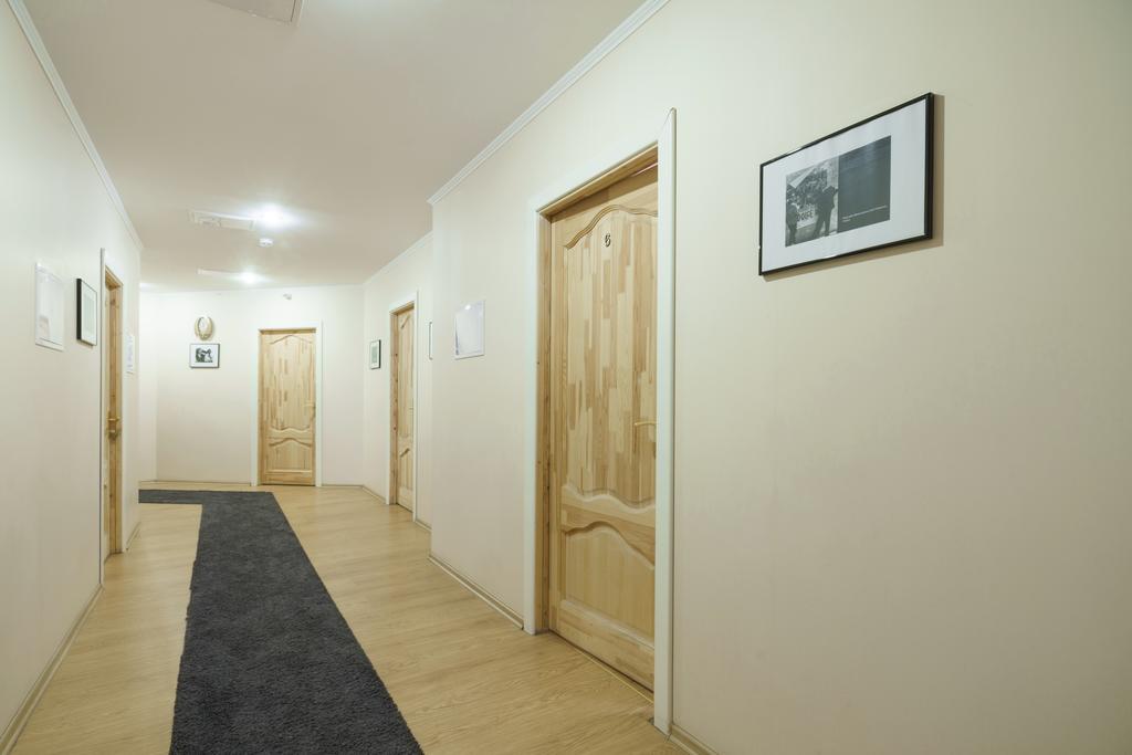 Knights Court Hotel รีกา ภายนอก รูปภาพ